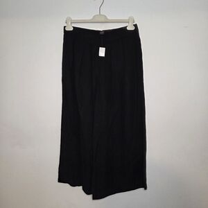 Loft Black Wide-Leg Crop Pants Size M